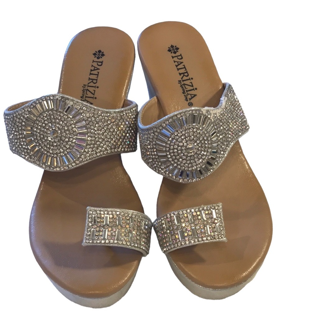 Patrizia by Spring Step Rhinestone Wedge Sandal Toe Ring Dusted Metallic Wedge 6